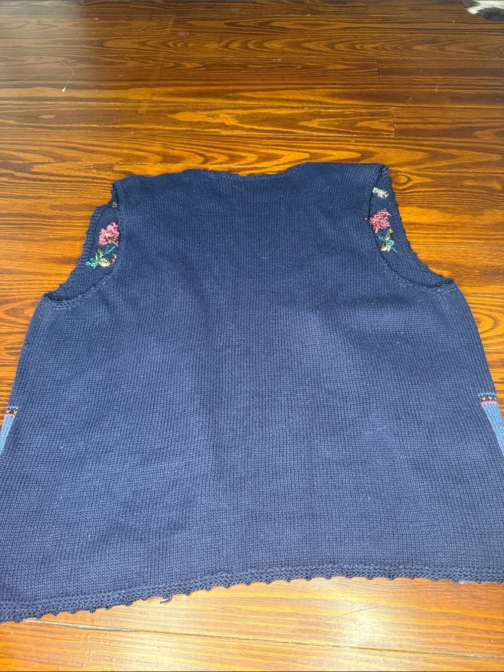 Erika Navy Blue Floral Embroidered Sweater Vest - Picture 3 of 3